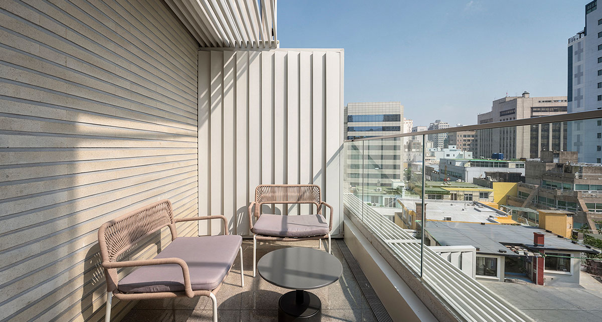 Deluxe Twin Terrace